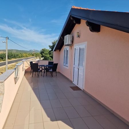 Villa Verbena Mala Cista Exterior photo